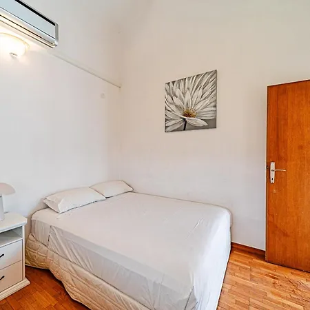 Apartments By The Sea Kneza, Korcula - 168 *