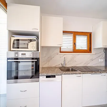 Apartments By The Sea Kneza, Korcula - 168 Apartment *