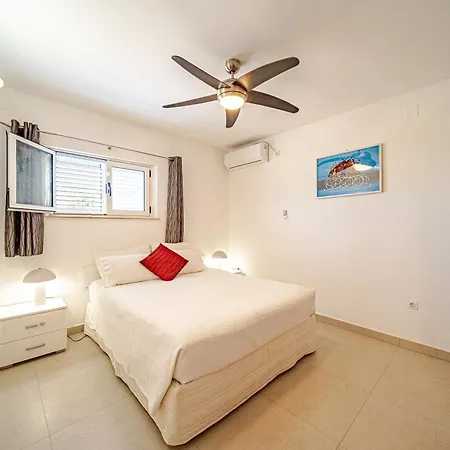 Apartment Apartments By The Sea Kneza, Korcula - 168 Racisce