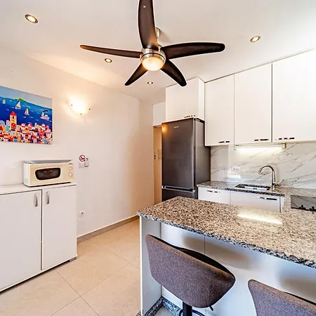 By The Sea Kneza, Korcula - 168