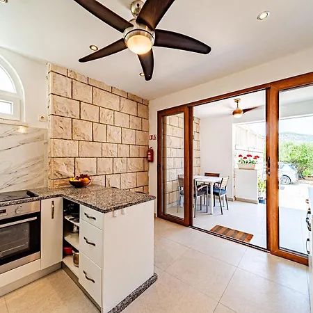 By The Sea Kneza, Korcula - 168