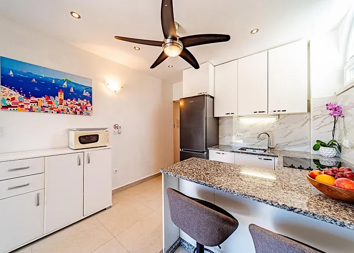 By The Sea Kneza, Korcula - 168